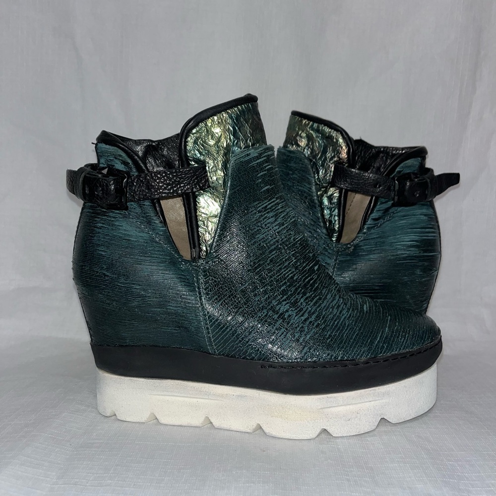 A.S.98 Green Textured Wedge Boots - Picture 3 of 15